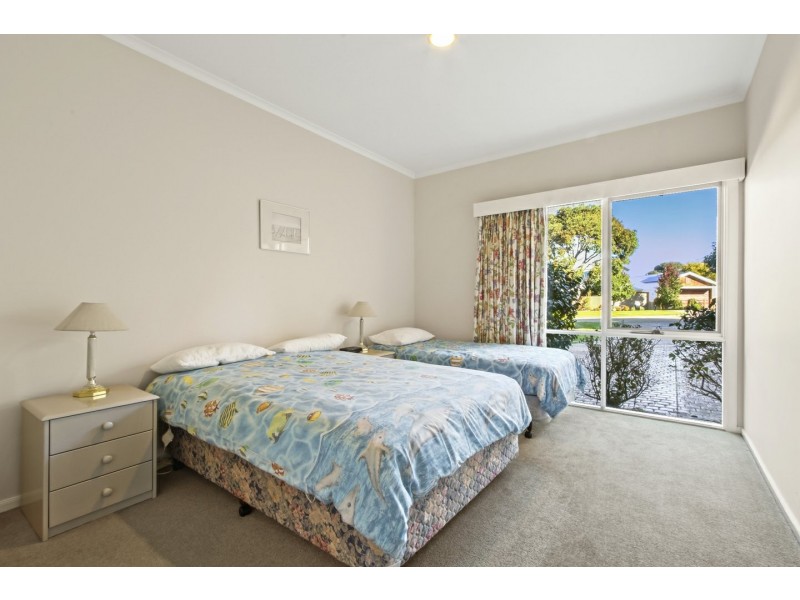 25 Schooner Terrace, Paynesville VIC 3880