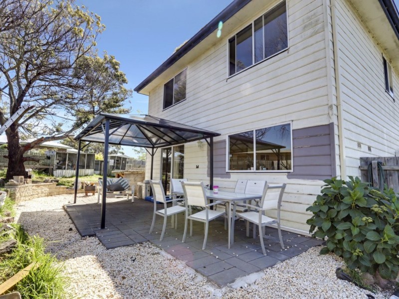 26 Crown Ridge Avenue, Newlands Arm VIC 3875