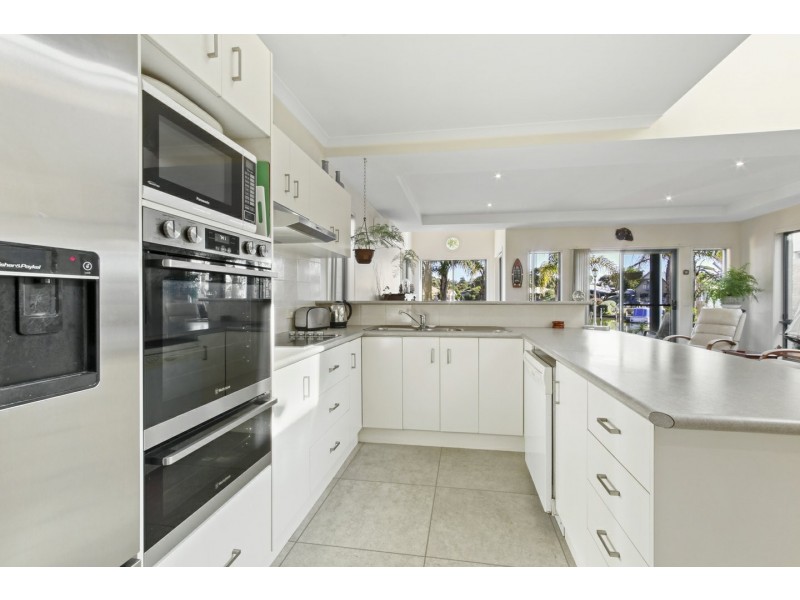 Unit 2/32 Aquarius Way, Paynesville VIC 3880