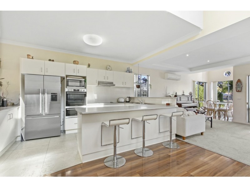 Unit 2/32 Aquarius Way, Paynesville VIC 3880