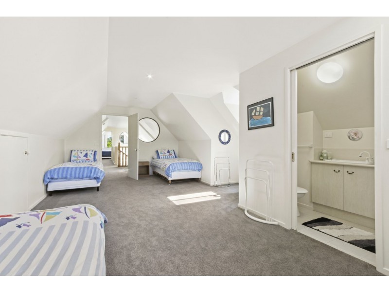 Unit 2/32 Aquarius Way, Paynesville VIC 3880