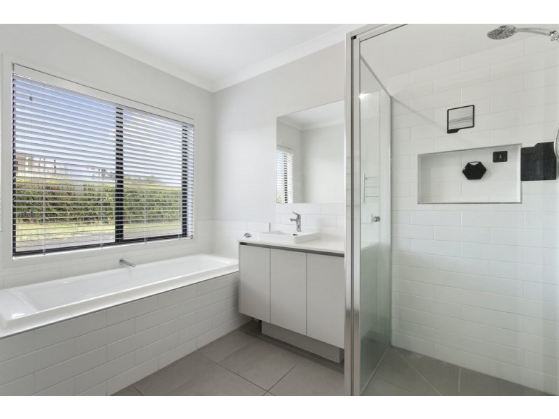 6 Tahoe Court, Newlands Arm VIC 3875