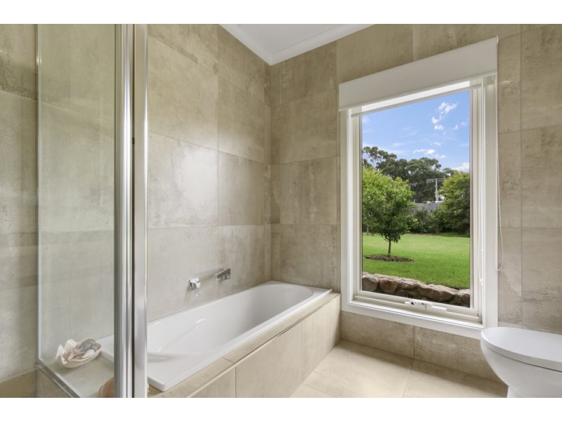 4 River Gum Close, Eagle Point VIC 3878