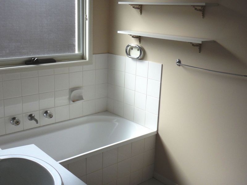 82 Silvertop Crescent, Frankston North VIC 3200