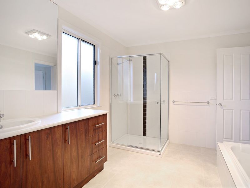10A Shirley Avenue, Seaford VIC 3198