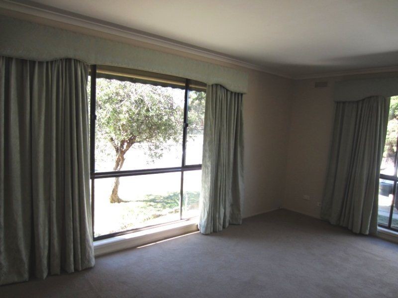 10 Cane Avenue, Seaford VIC 3198