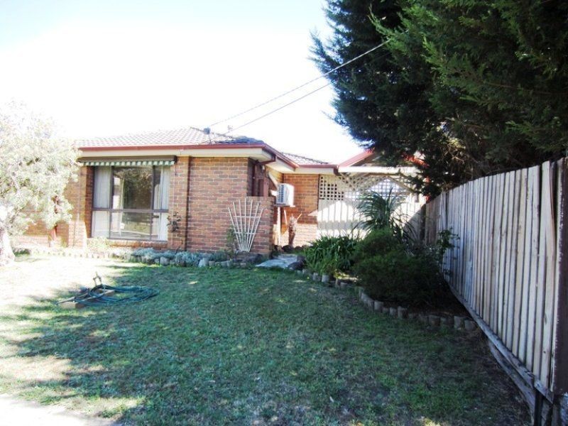 10 Cane Avenue, Seaford VIC 3198