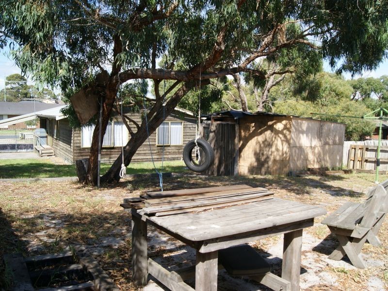 93 Centenary Street, Seaford VIC 3198