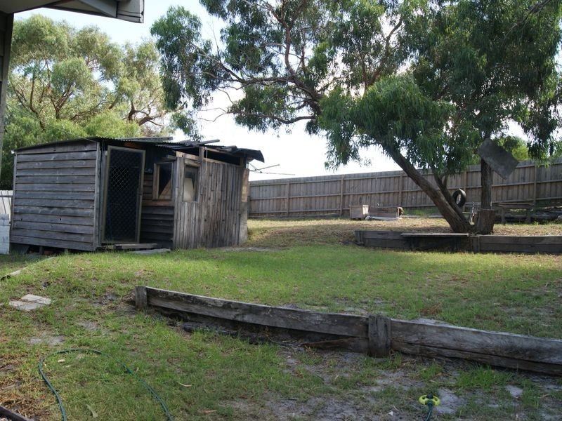 93 Centenary Street, Seaford VIC 3198