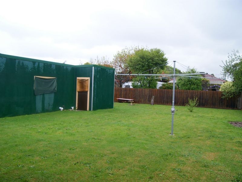 17 Galway Street, Seaford VIC 3198