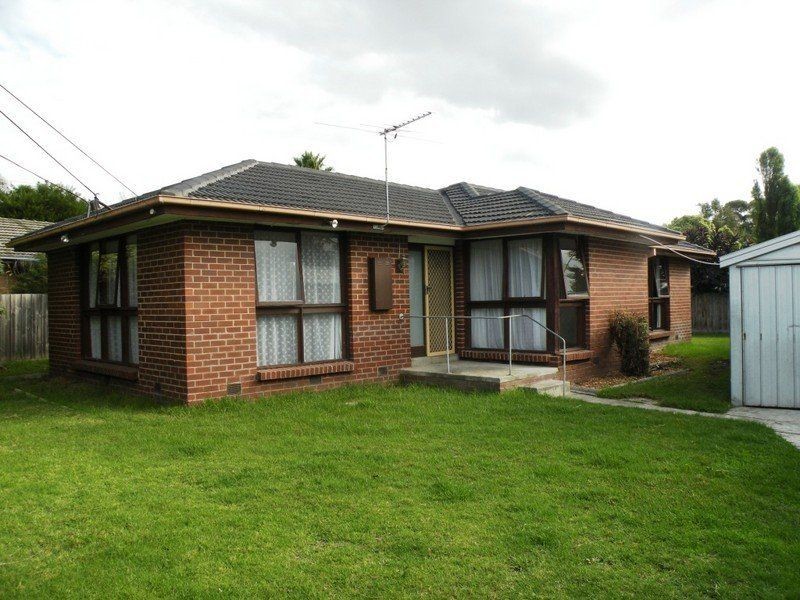 9 Barry Street, Seaford VIC 3198