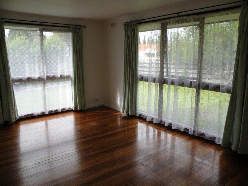 9 Barry Street, Seaford VIC 3198