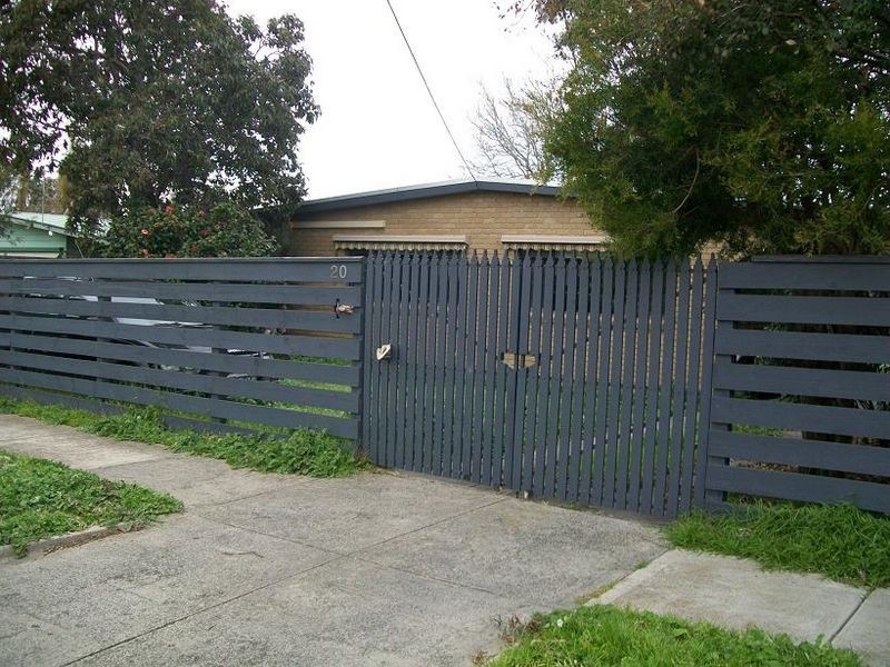 20 Denbigh Road, Seaford VIC 3198