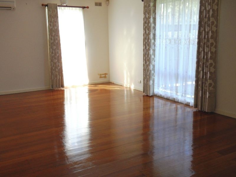 19 Wynstay Road, Seaford VIC 3198