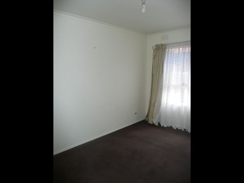 37 Belvedere Road, Seaford VIC 3198