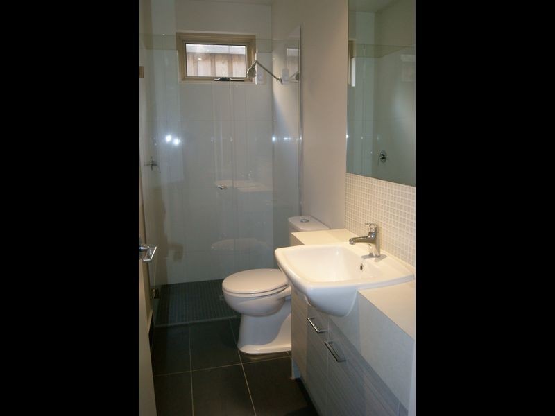 2/16 McLeod Road, Carrum VIC 3197