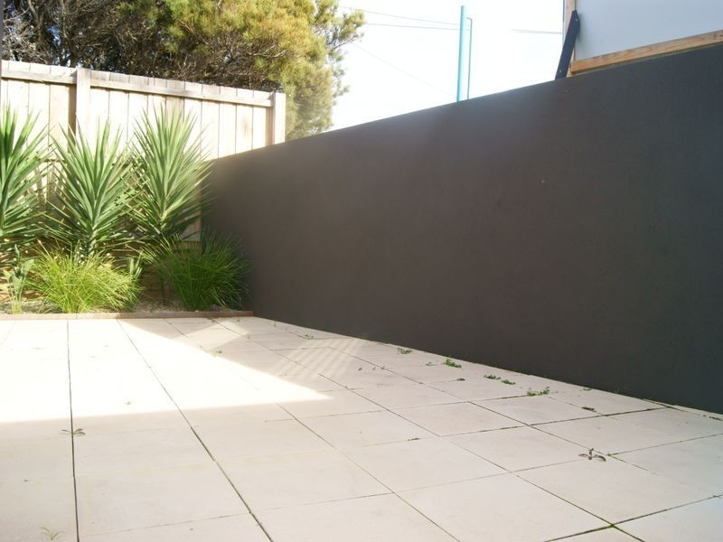 2/16 McLeod Road, Carrum VIC 3197