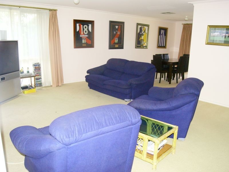 87 East Road, Seaford VIC 3198