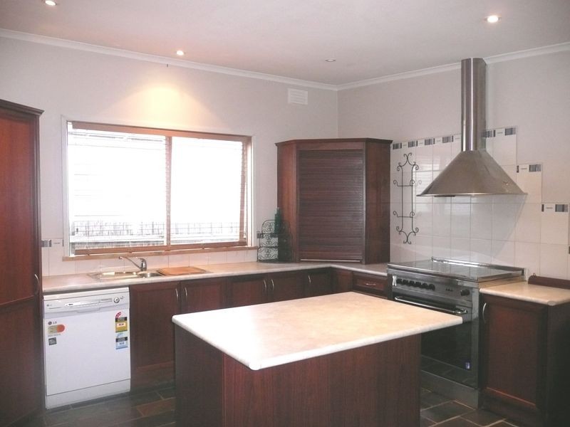 15a Denbigh Road, Seaford VIC 3198