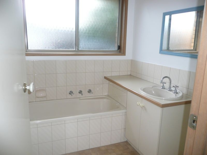 1/14 Charles Street, Seaford VIC 3198