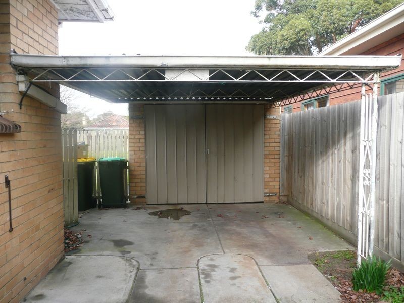 16 Robinsons Road, Seaford VIC 3198