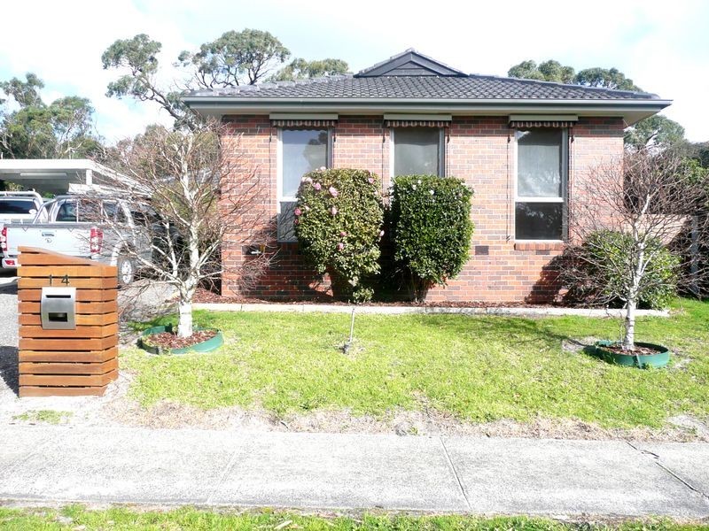 14 Willow Road, Frankston VIC 3199