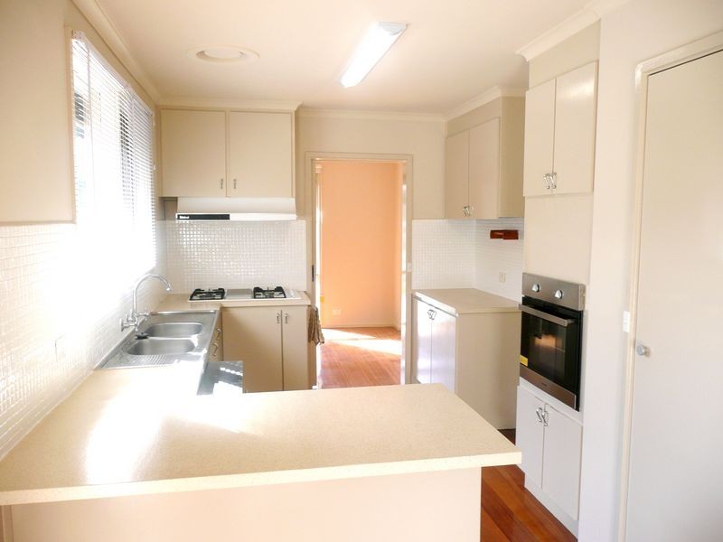 14 Willow Road, Frankston VIC 3199