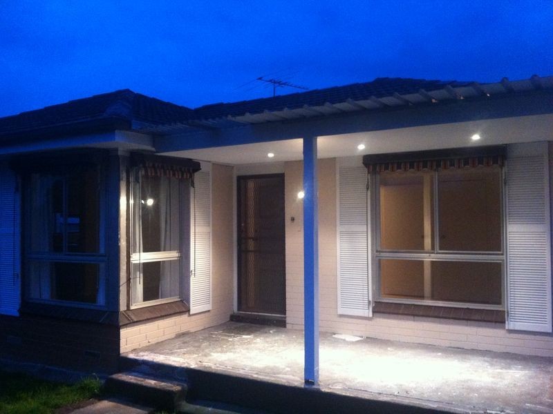 15 Downs Road, Seaford VIC 3198