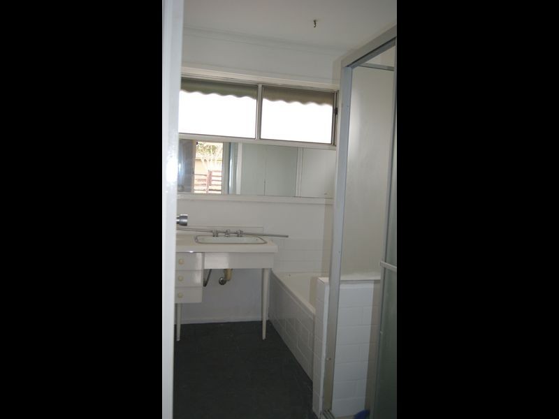 15 Downs Road, Seaford VIC 3198