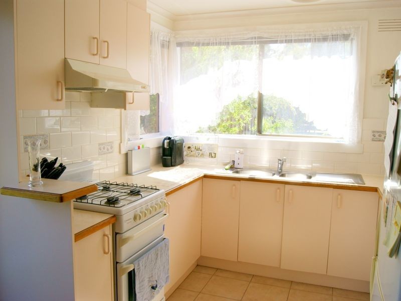 25 Torquay Avenue, Seaford VIC 3198