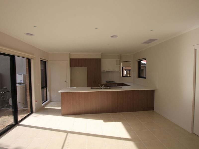 1/13 Armstrongs Road, Seaford VIC 3198