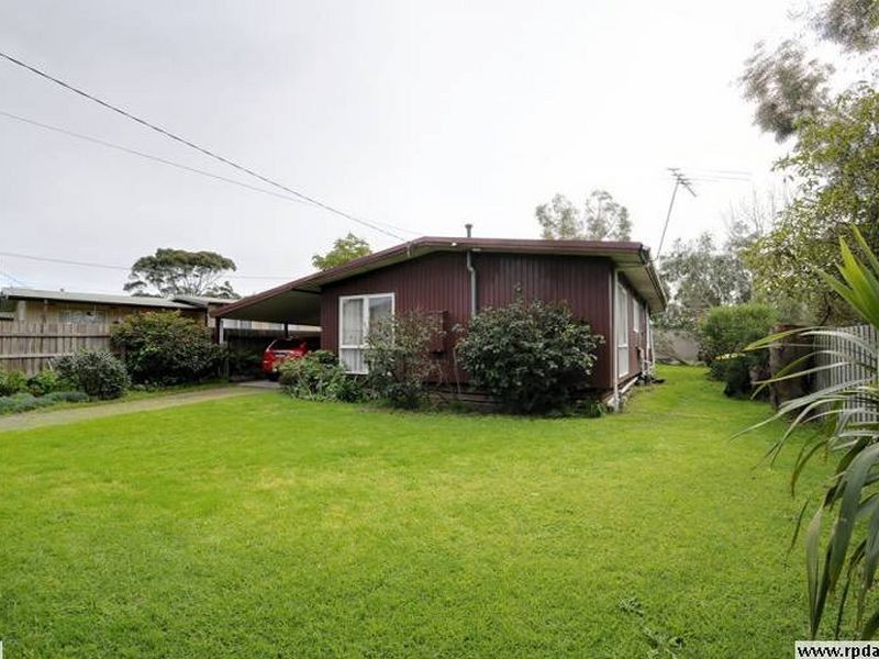 5 East Road, Seaford VIC 3198