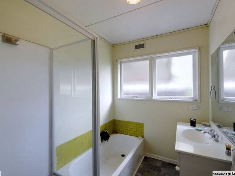 5 East Road, Seaford VIC 3198