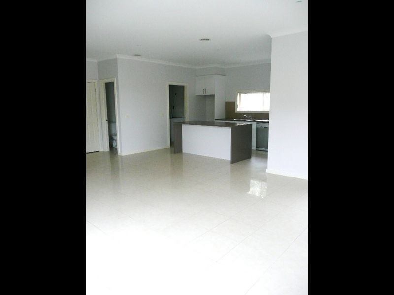 20 Summit Road, Frankston VIC 3199