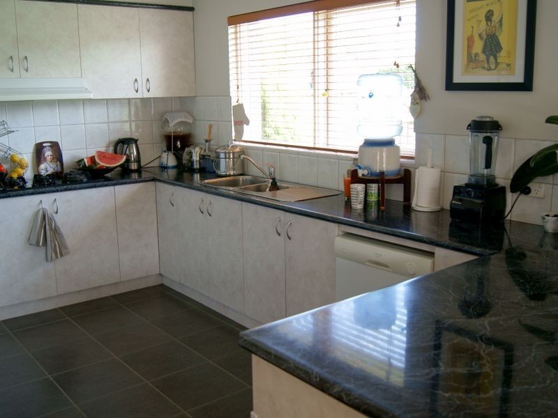 12 Holroyd Street, Seaford VIC 3198