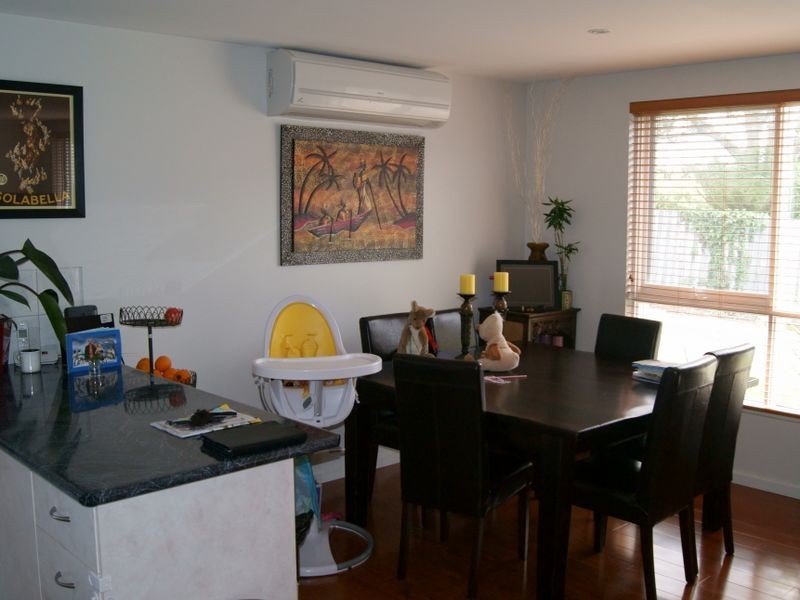 12 Holroyd Street, Seaford VIC 3198