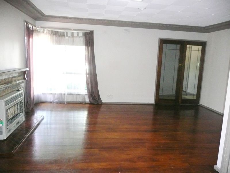 18 Denbigh Road, Seaford VIC 3198