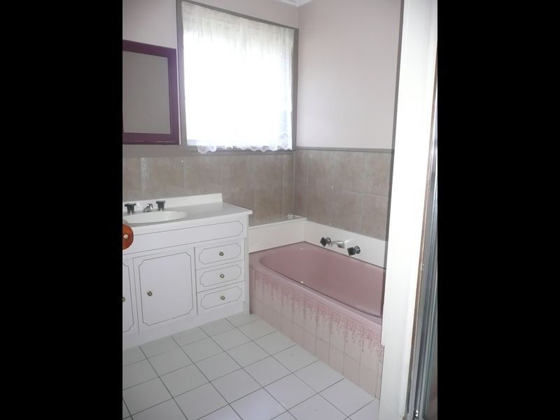 18 Denbigh Road, Seaford VIC 3198