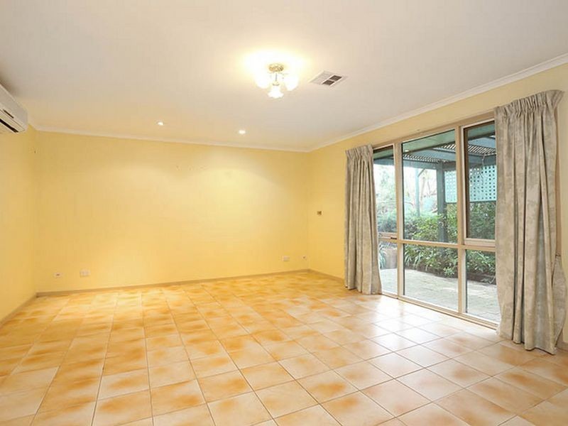 28 Emanuel Drive, Seaford VIC 3198