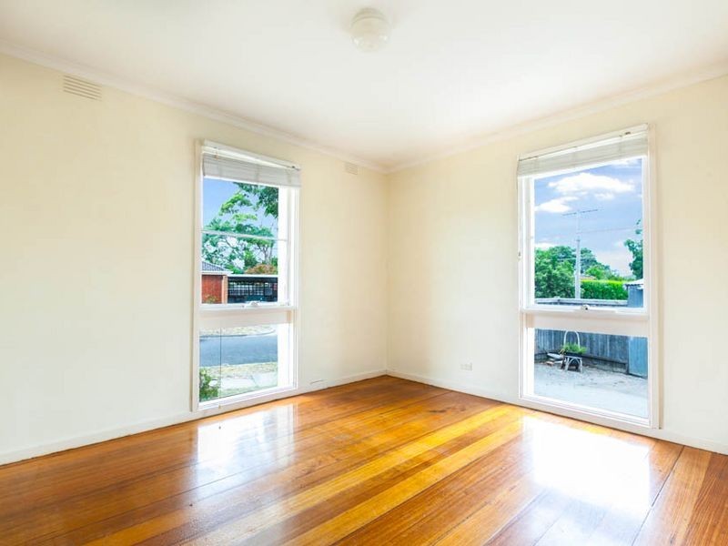 8 Kinsale Street, Seaford VIC 3198