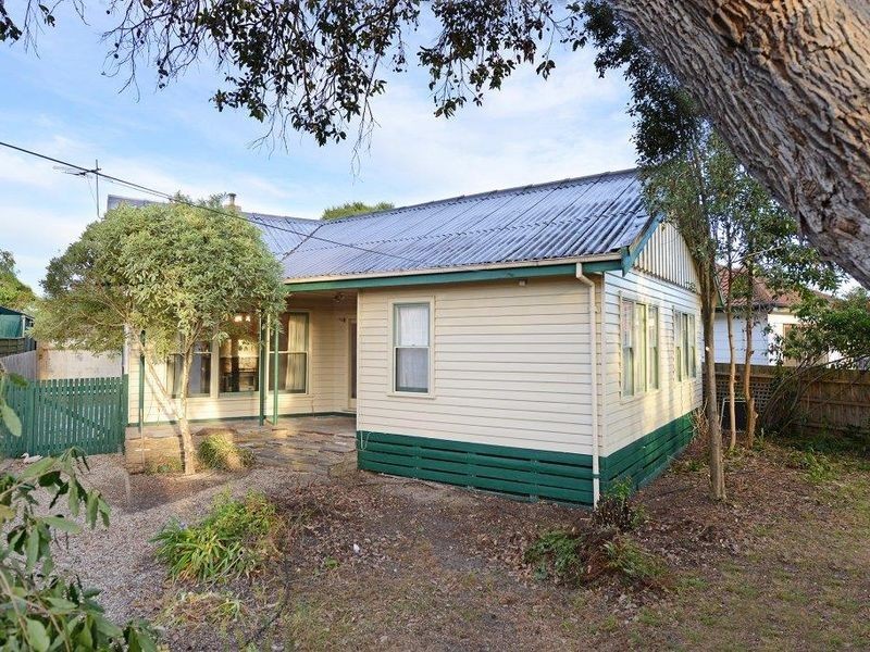 109 Kananook Avenue, Seaford VIC 3198