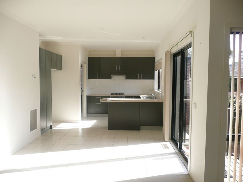 98A Kananook Avenue, Seaford VIC 3198
