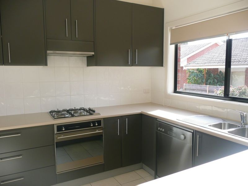 98A Kananook Avenue, Seaford VIC 3198