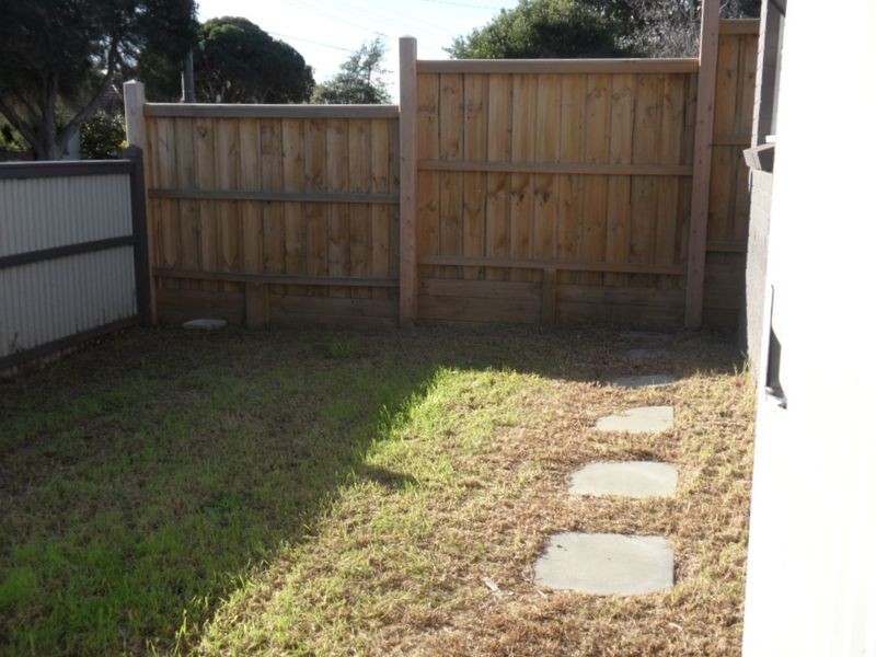 4/23 McKenzie Street, Seaford VIC 3198