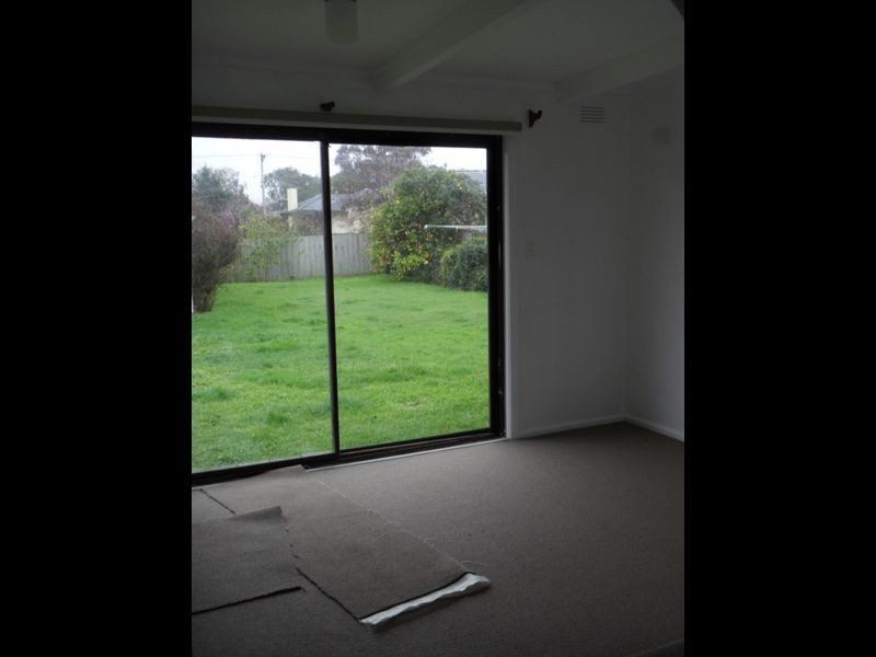 17 Johnstone Street, Seaford VIC 3198