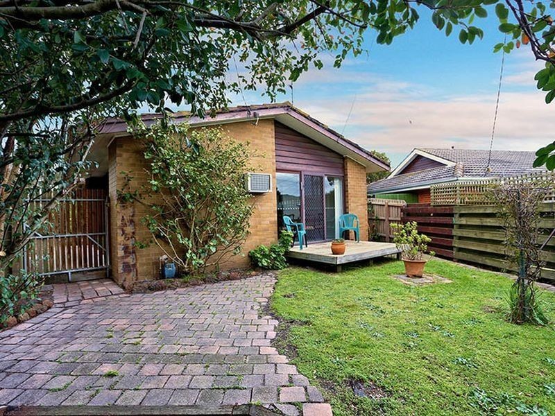 6 Boston Avenue, Seaford VIC 3198