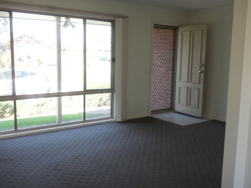 12/11 Coco Parade, Skye VIC 3977