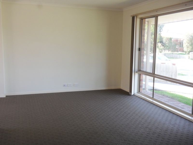 12/11 Coco Parade, Skye VIC 3977