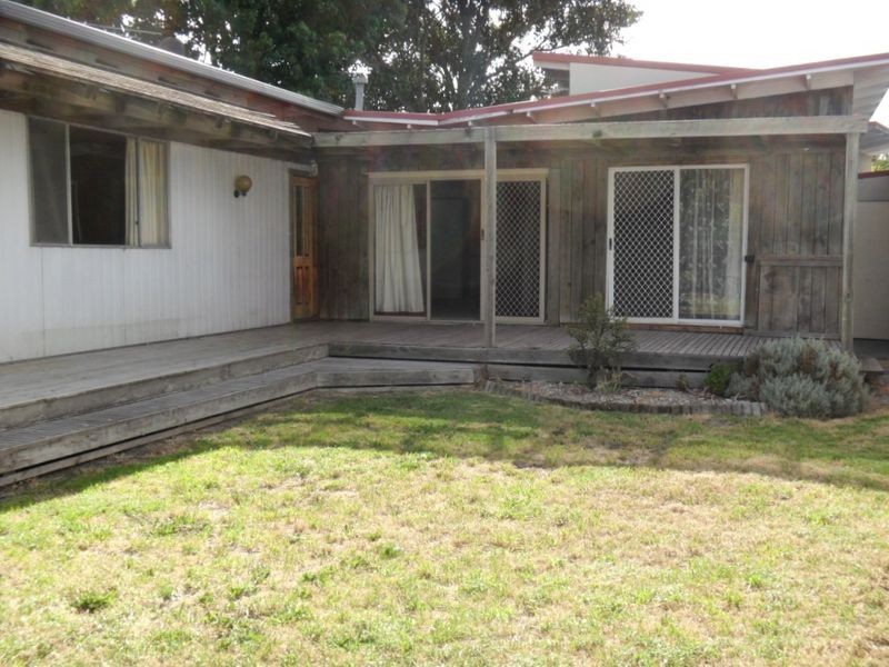 61 Wells Road, Seaford VIC 3198