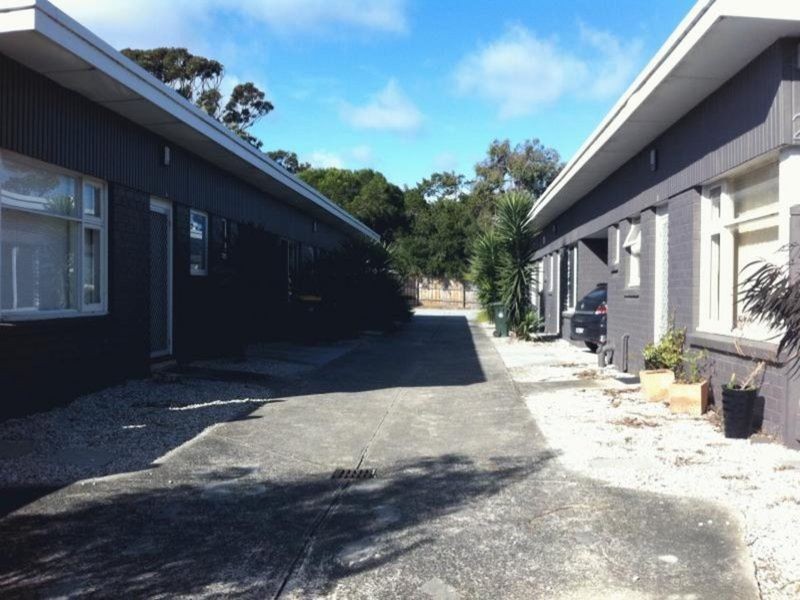 2/23 McKenzie Street, Seaford VIC 3198